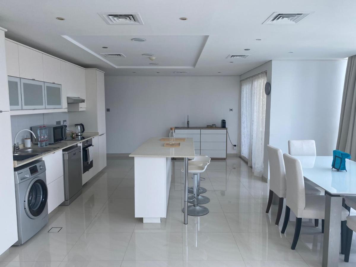 One Bedroom Apartment With Pool & Gym Near Marina Дубай Экстерьер фото